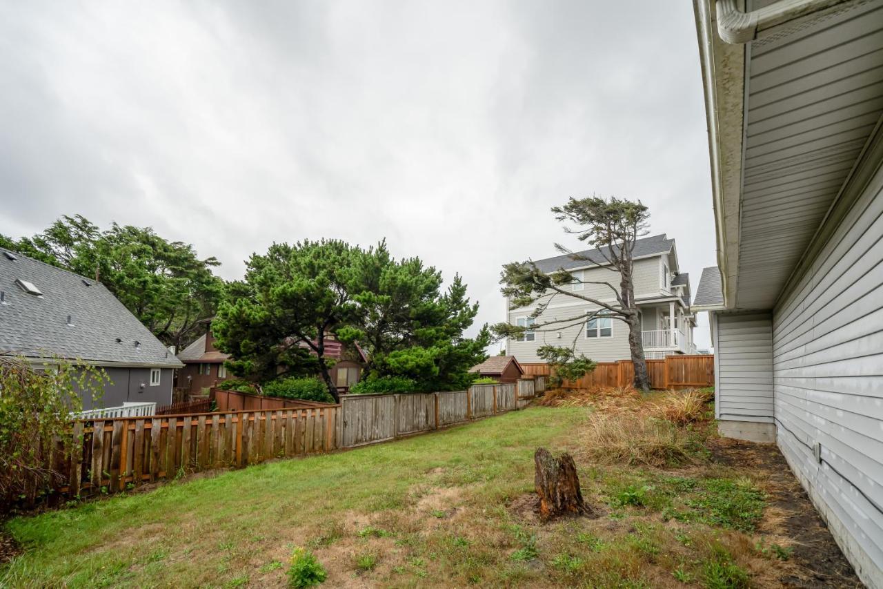 Captain Bill'S Beachhouse Lincoln City Exterior foto